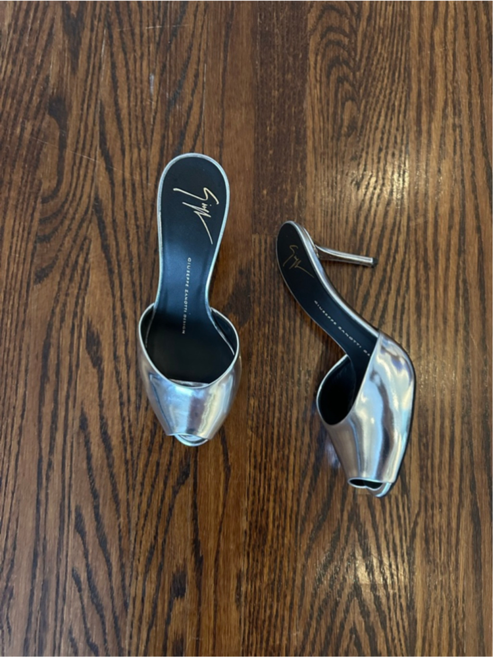 Women's Giuseppe Zanotti Silver Peep Toe Heels Size 35